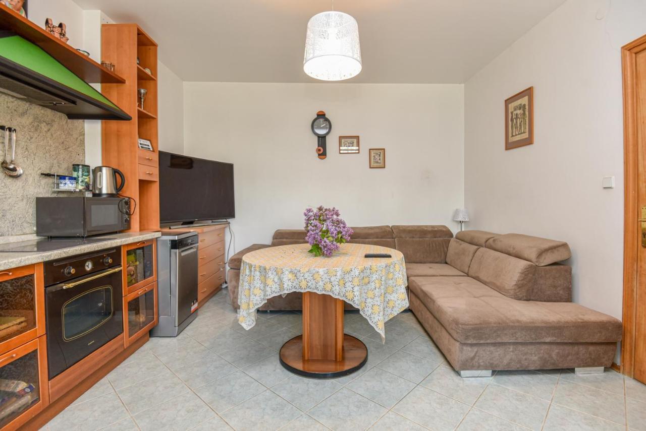Medziotoju Apartment In Old City Palanga Ngoại thất bức ảnh