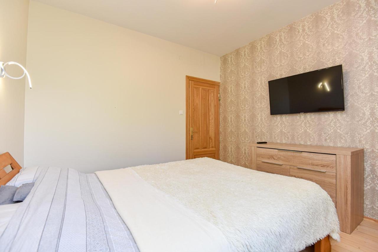 Medziotoju Apartment In Old City Palanga Ngoại thất bức ảnh
