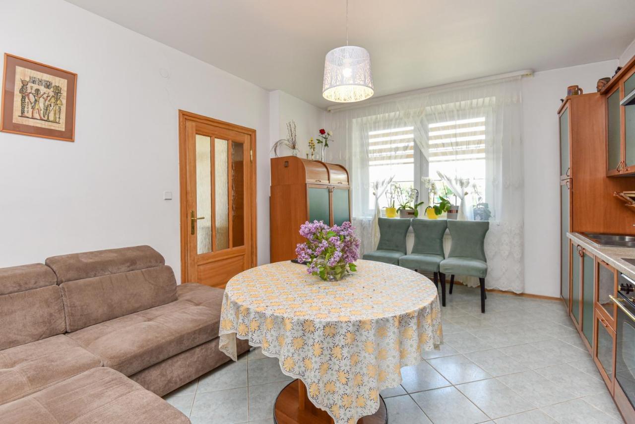 Medziotoju Apartment In Old City Palanga Ngoại thất bức ảnh