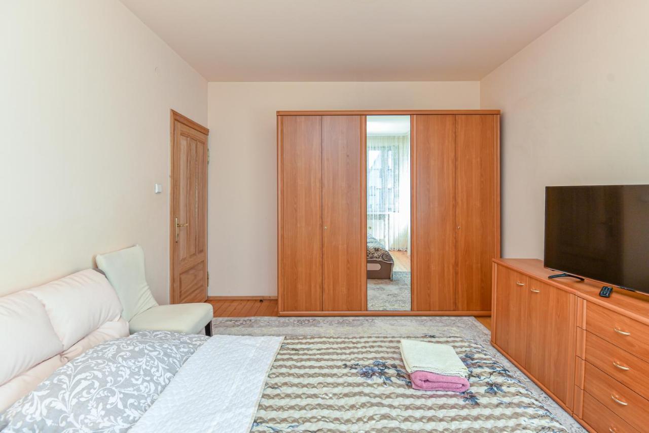 Medziotoju Apartment In Old City Palanga Ngoại thất bức ảnh