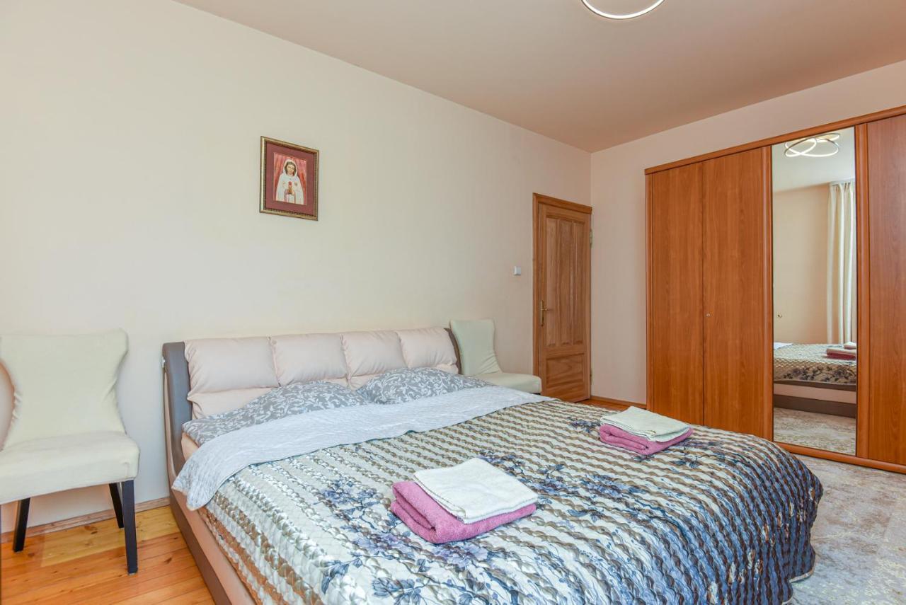 Medziotoju Apartment In Old City Palanga Ngoại thất bức ảnh